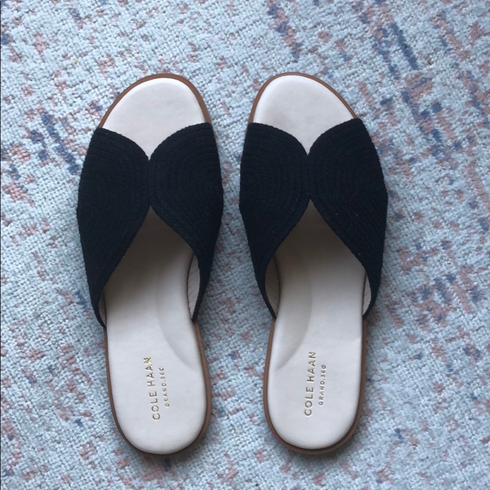 Cole haan black woven slides 7.5